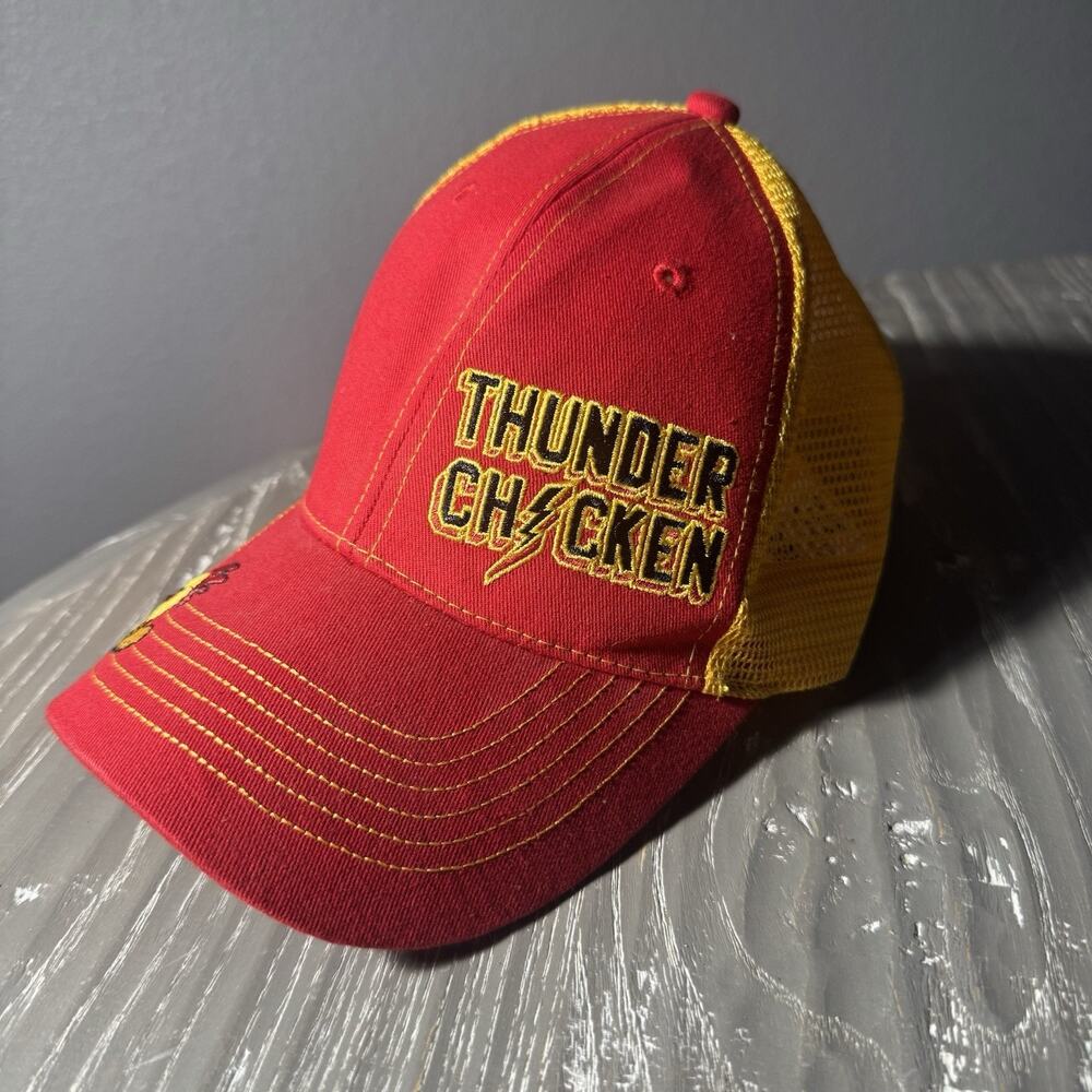 Vintage Thunder Chicken Mesh Yellow Red Hat Decor Mad Chicken Hen Men Ball cap